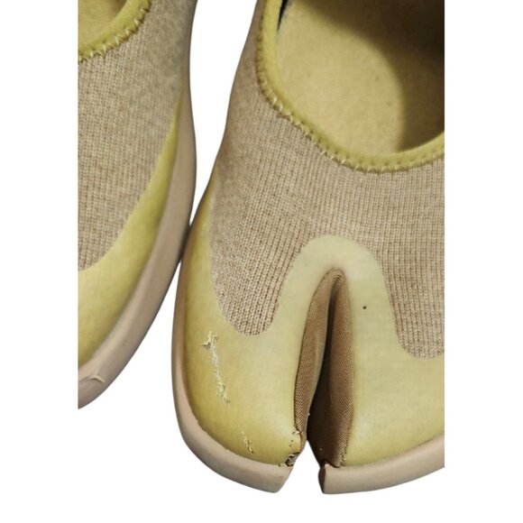 Tabi Split Toe Slip On Shoes Unisex Beige Stretch Comfort US M10 W12 EU 44 - Picture 5 of 12